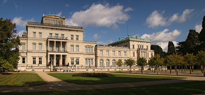 Panorama_Villa-Huegel1